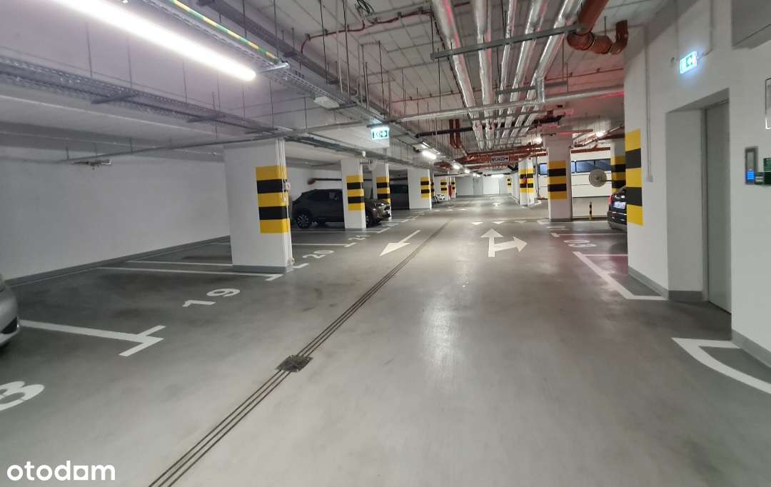 Miejsce postojowe w garażu - ul. Wschodu Słońca 13