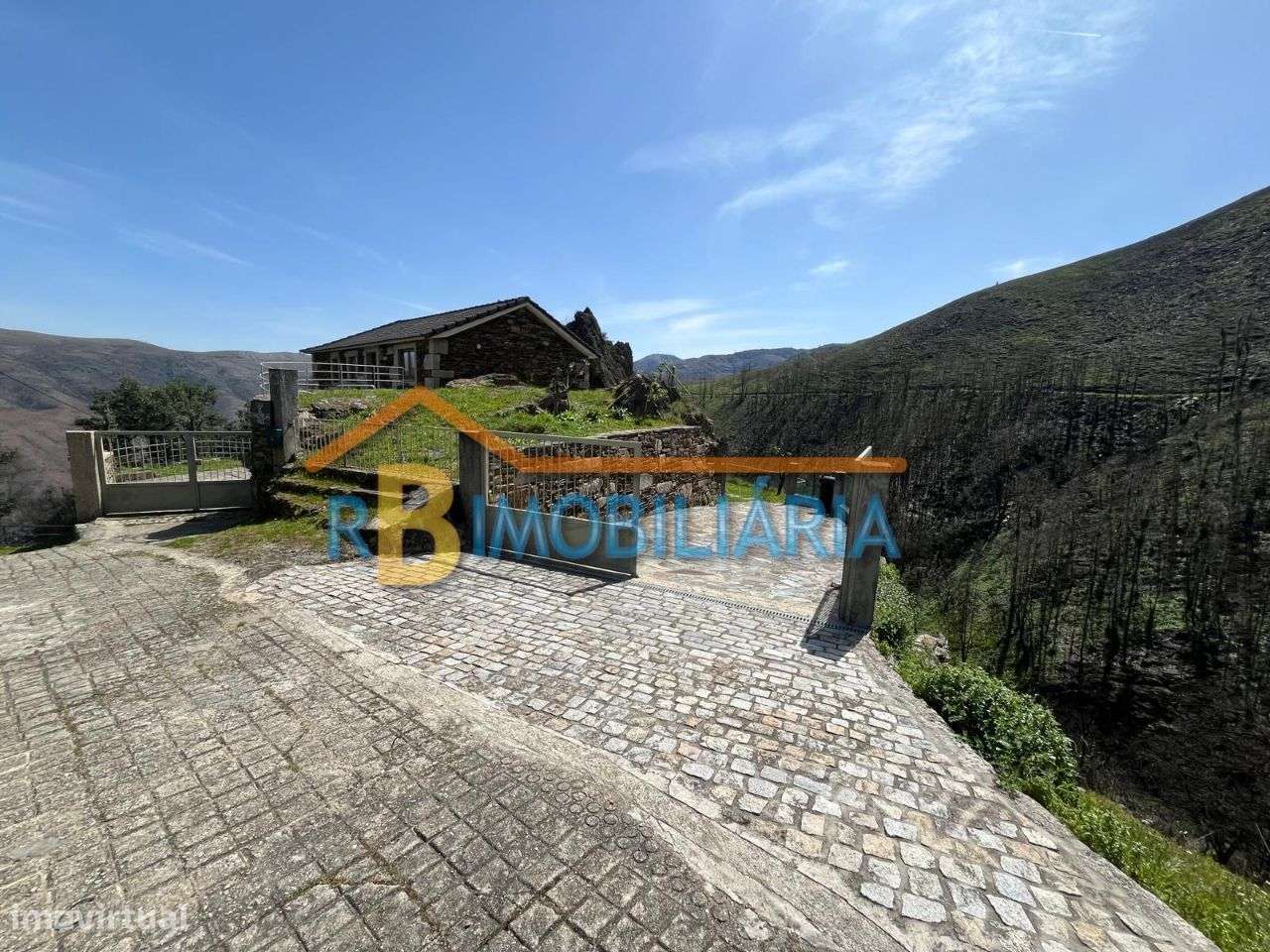 Moradia V1 em Fragoselas, São Pedro do Sul-5