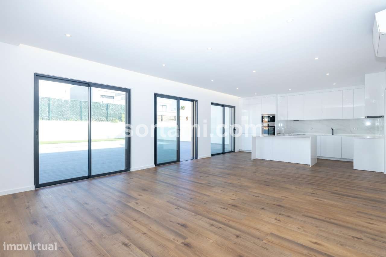 Moradia Isolada T4 Venda em Quarteira,Loulé - Grande imagem: 5/32