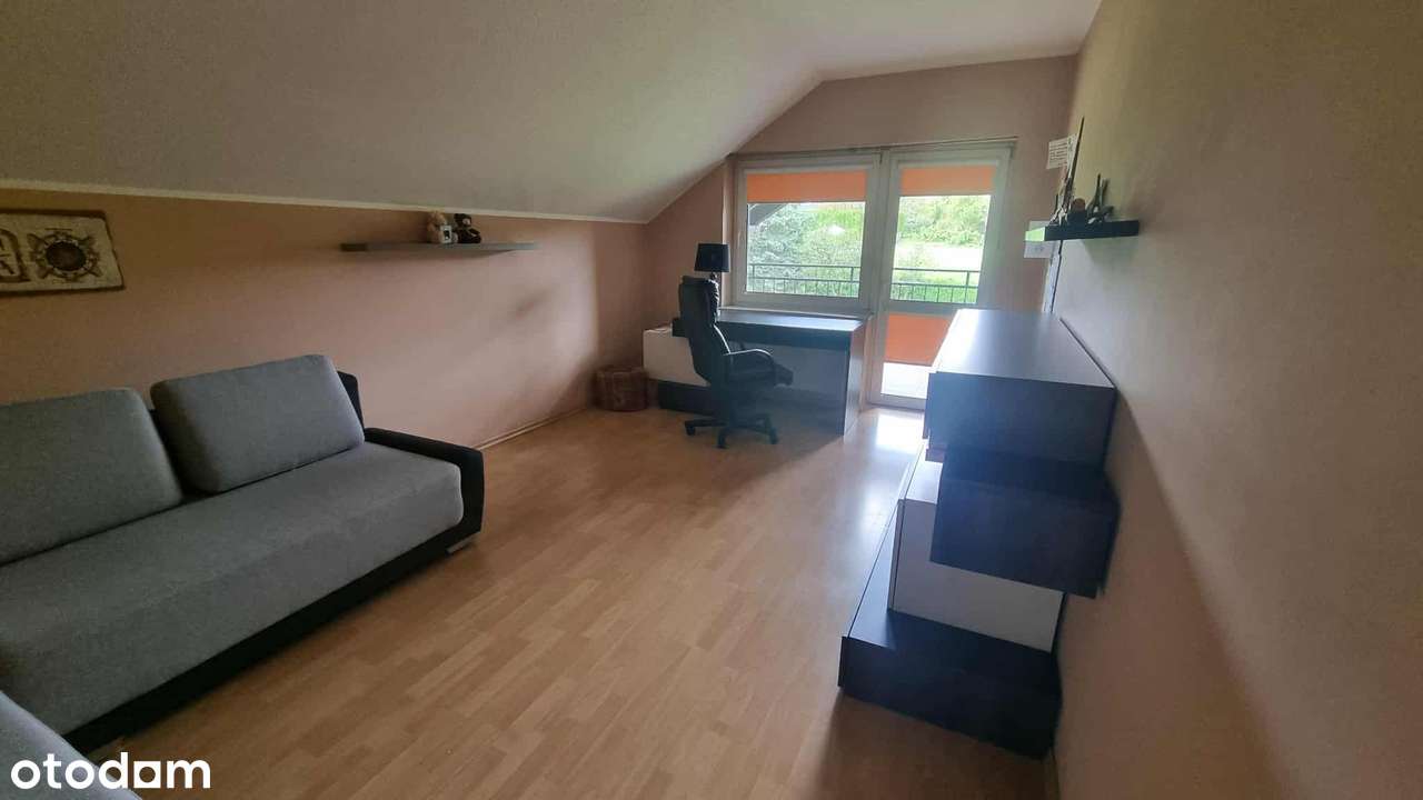 Zadbany dom w Cieszynie w dzielnicy Mnisztwo.-14