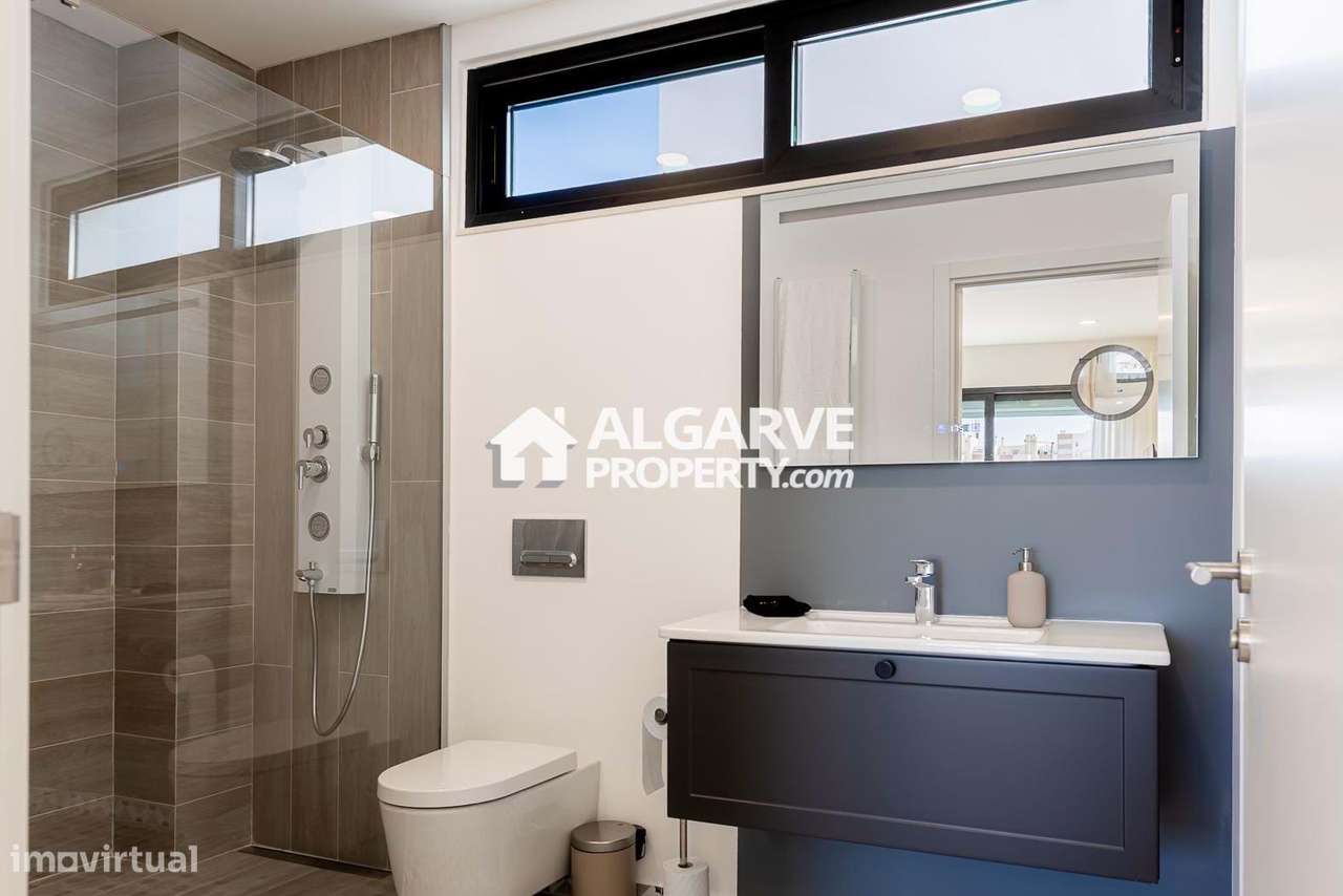 Moderno T2 no Centro de Faro com Garagem e Excelentes Acessos - Grande imagem: 4/27