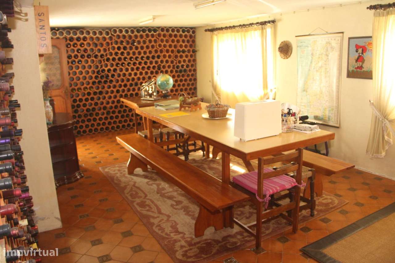 Moradia 4 Frentes lote com 980m2-31