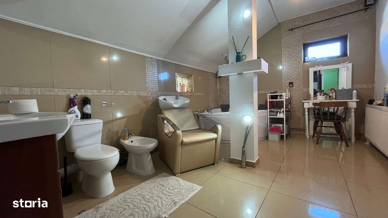 Casa deosebita P+M - zona Sanpetru - Comision 0%-6