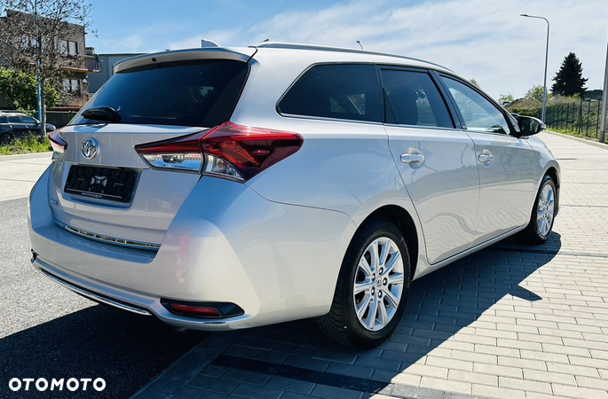 Toyota Auris 1.6 D-4D Touring Sports Edition S+ - 5