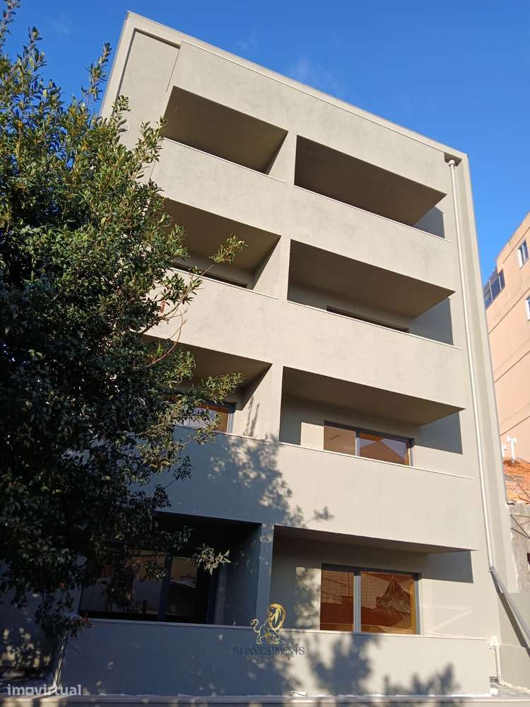 Apartamento Duplex T0 Novo-23