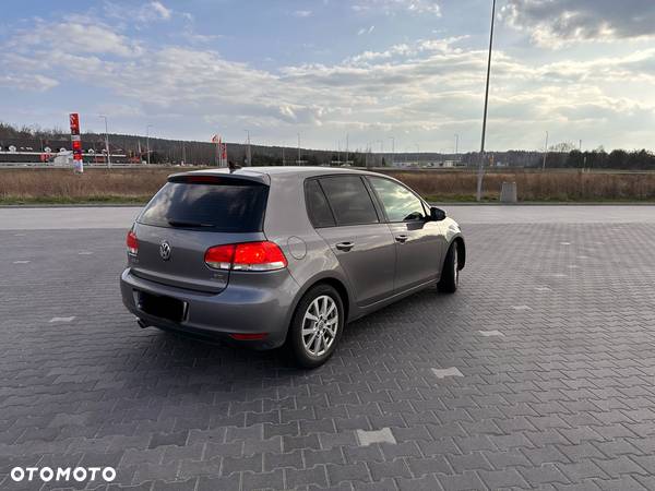 Volkswagen Golf 1.6 TDI DPF BlueMotion Technology Trendline - 6