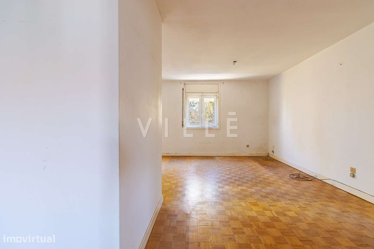 Apartamento T3 no centro da cidade para remodelar - Grande imagem: 2/28