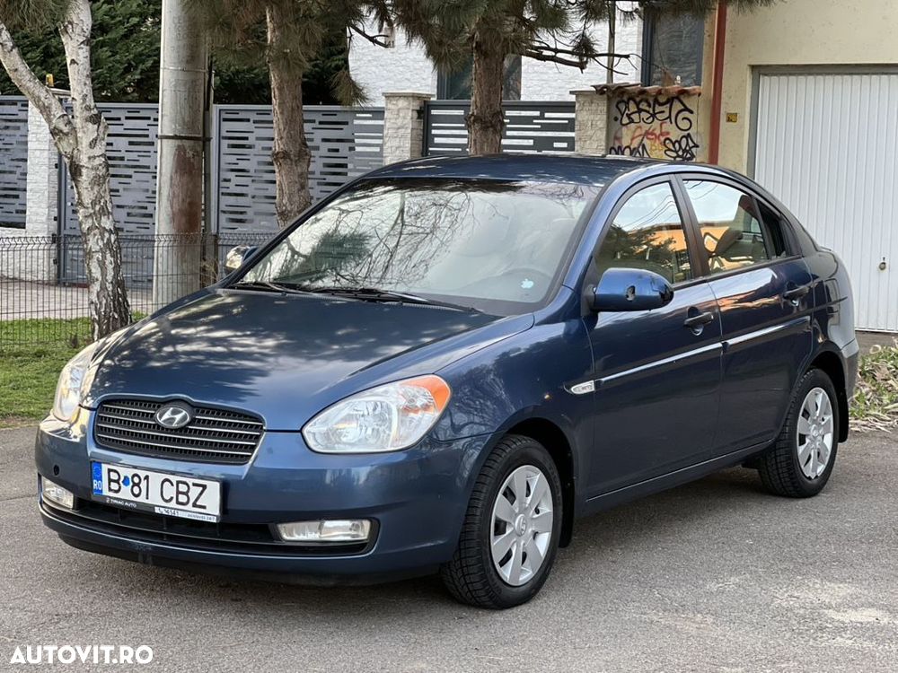 Second hand Hyundai Accent - 3 300 EUR, 138 000 km - Autovit