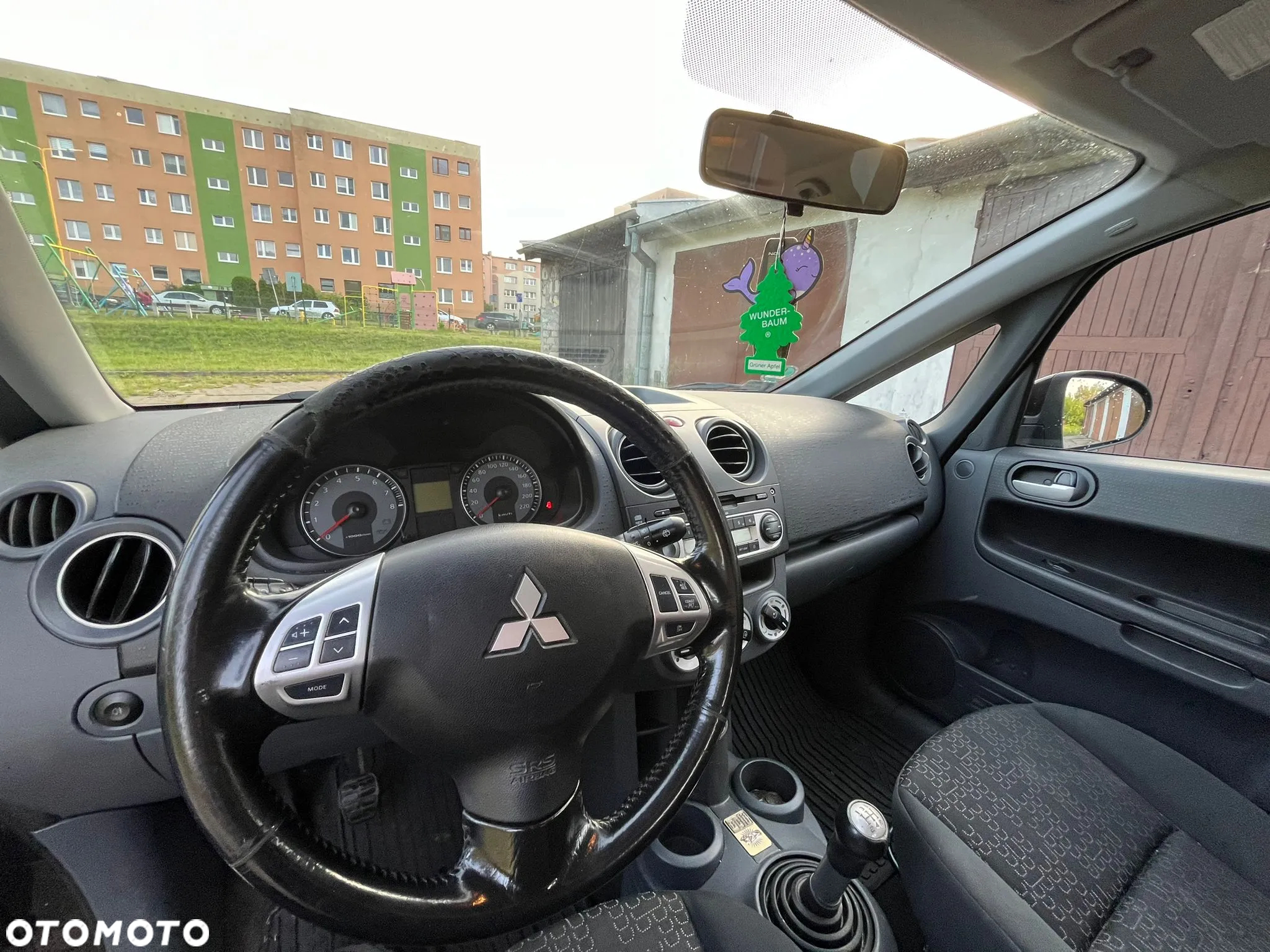 Mitsubishi Colt 1.3 Invite - 11