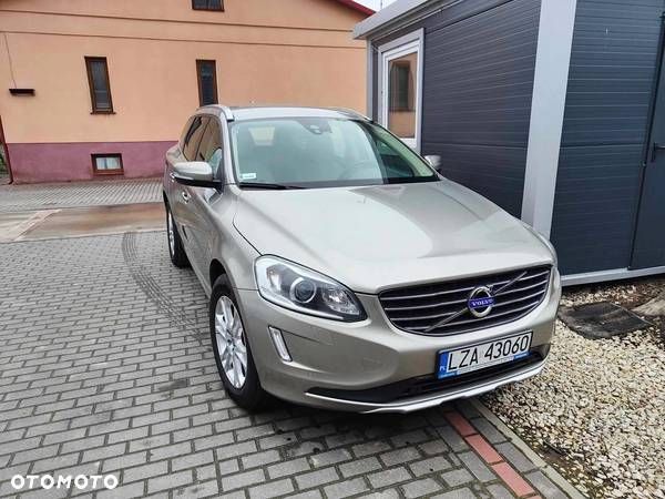 Volvo XC 60 D5 AWD Summum - 1