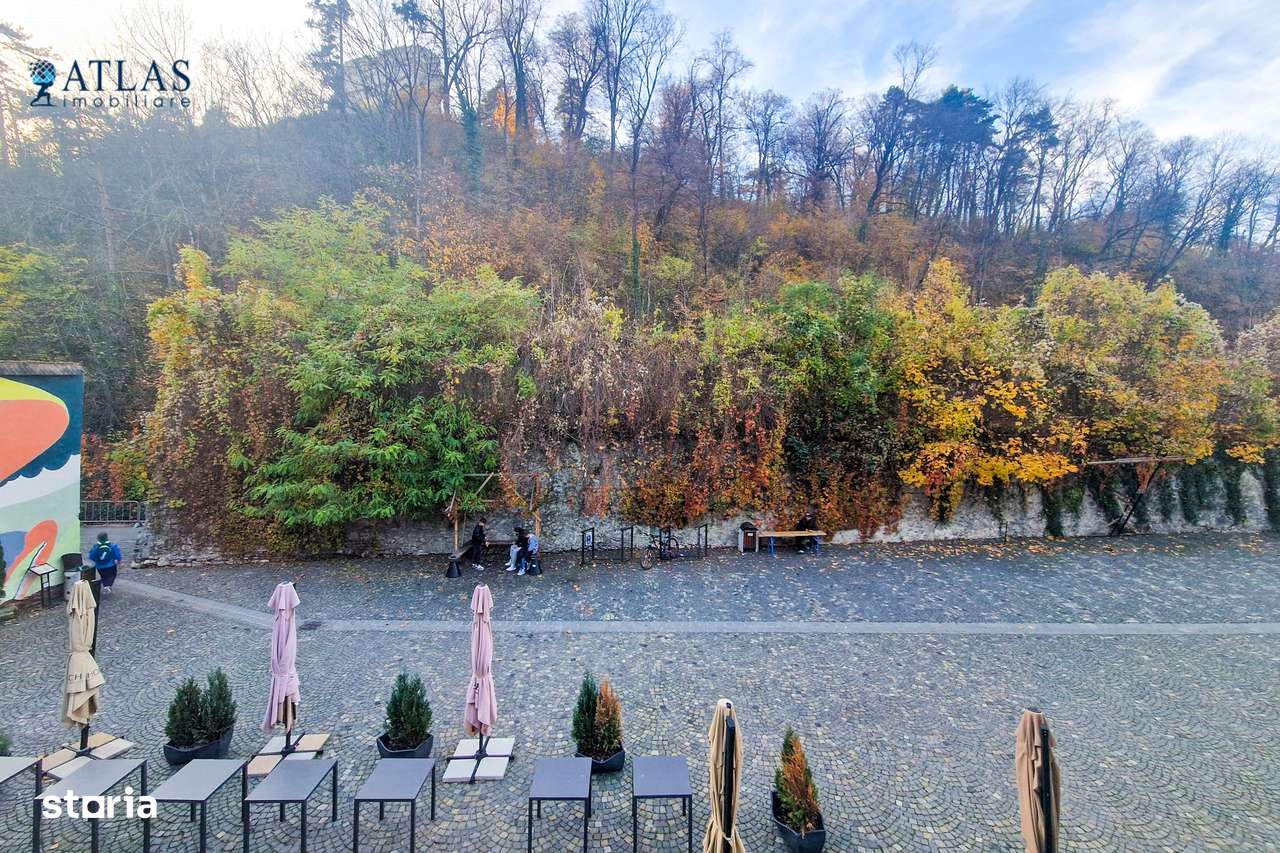Piata Sfatului - Piata Brassai, 2 accese, vedere padure, comision 0%-5