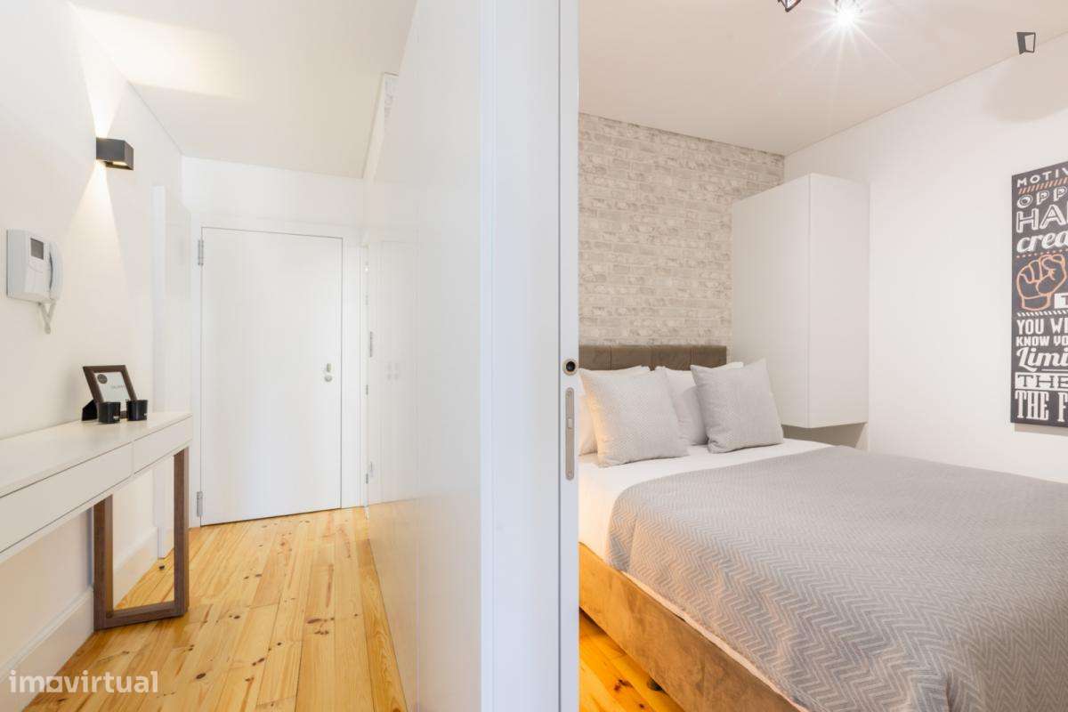 Apartamento com 1 quartos - localizado em Santo Ildefonso Porto - Grande imagem: 2/7