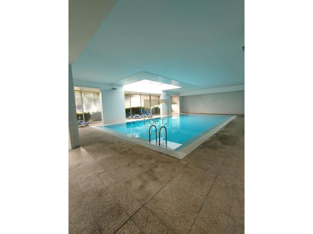 Apartamento T2 Mobilado na Foz, Porto, em Condomínio Fechado de Luxo - Grande imagem: 2/28