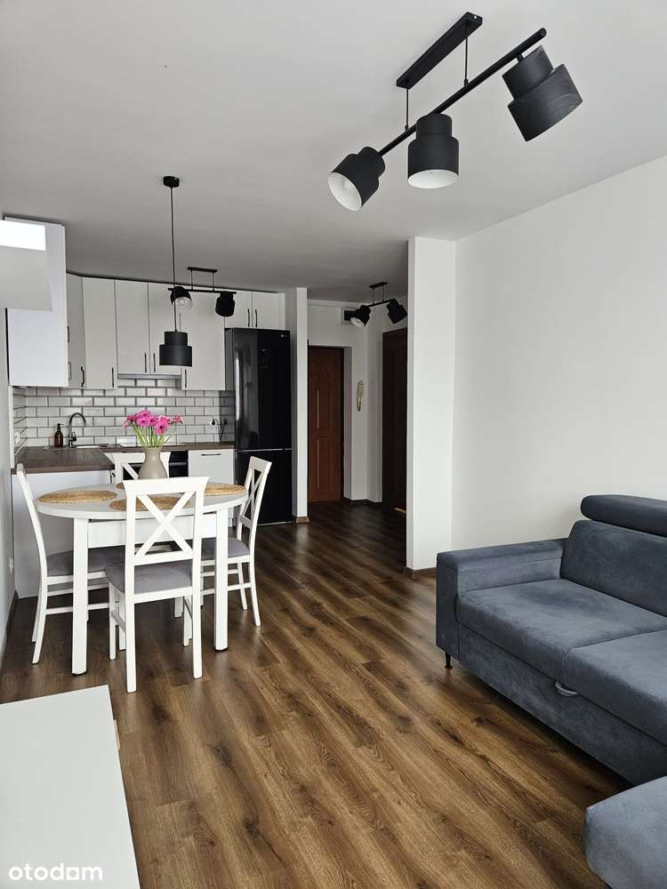 Piękne 2-pokojowe mieszkanie po generalnym remoncie - Pełny obrazek: 2/13