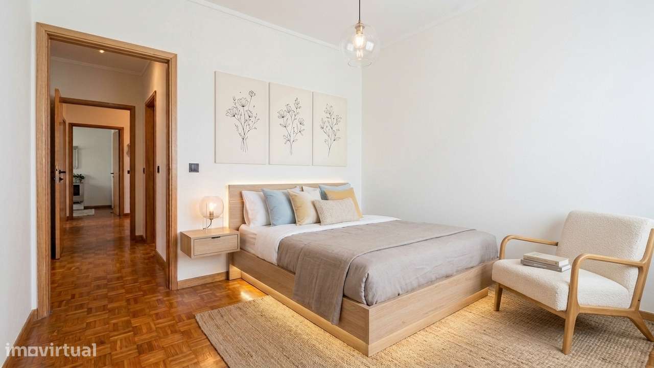 Apartamento T3 c/ elevador e Garagem. Vila Nª de Gaia-11