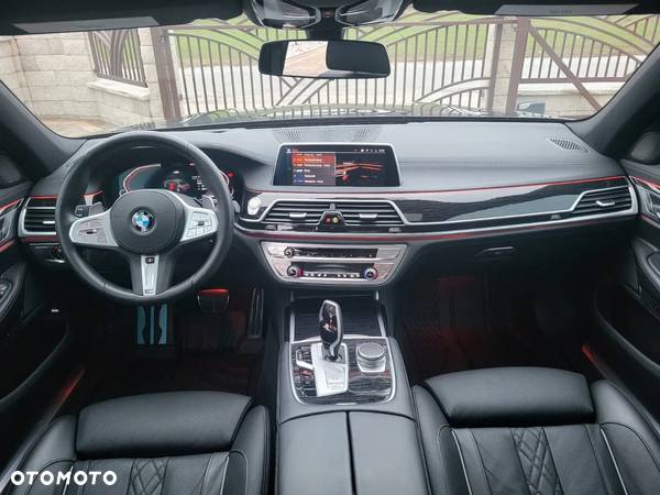 BMW Seria 7 740Li sport - 11