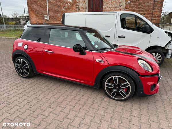 MINI John Cooper Works - 3