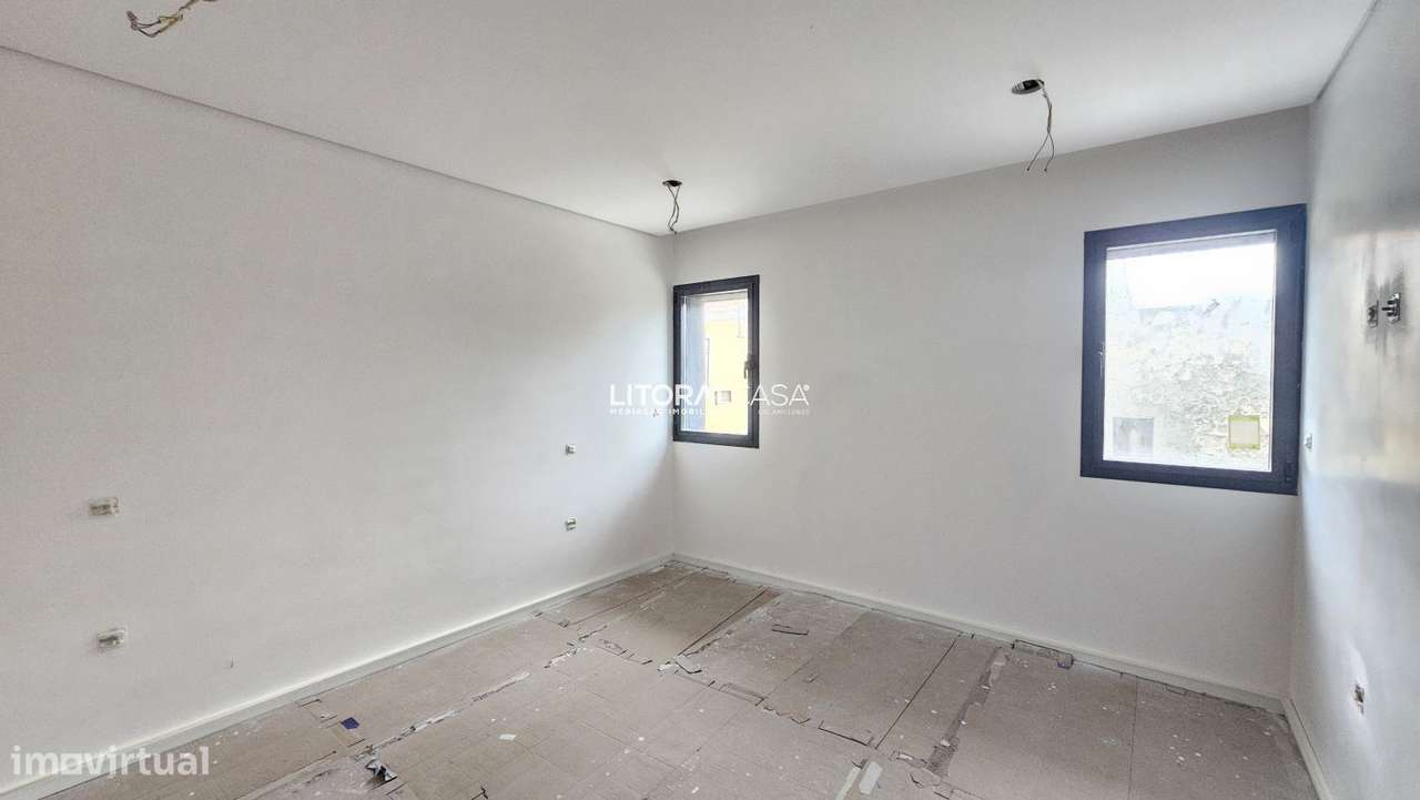 T2 Novo | Terraço | 2 Lugares de estacionamento-12