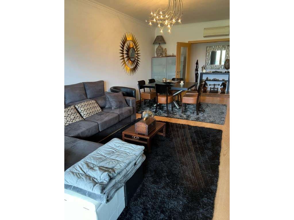 Apartamento T2 com Terraço, Vista Rio e Garagem em Box, para Venda,... - Grande imagem: 2/32