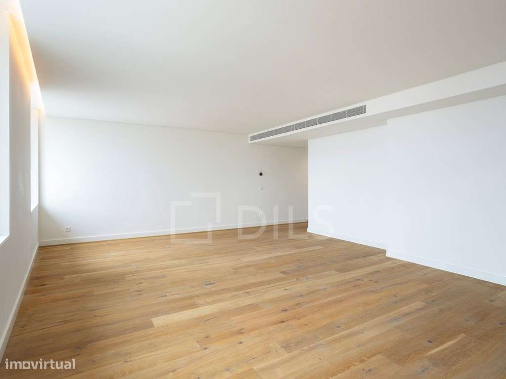 Apartamento T4 novo, com vista rio, varanda e estacionamento em Belém - Grande imagem: 2/26