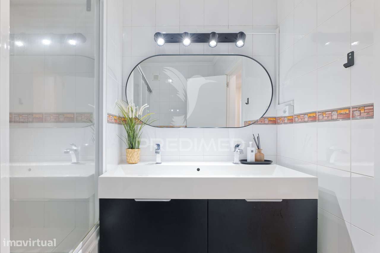 T3 em excelente estado com varanda, perto de Loures e acessos a Lisboa-12