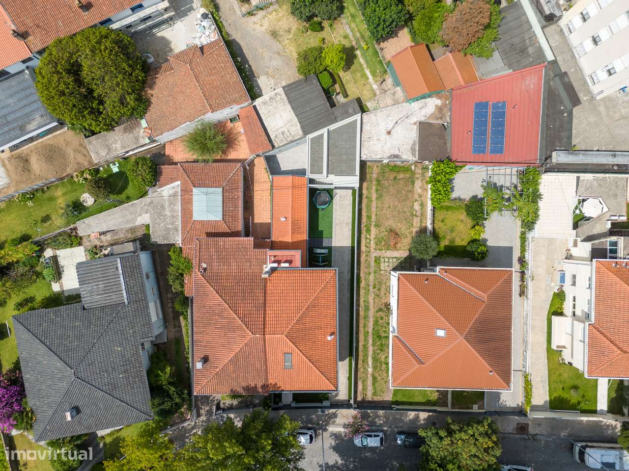 Moradia V4 em Braga,c/Suíte,Terraços e Garagem-27