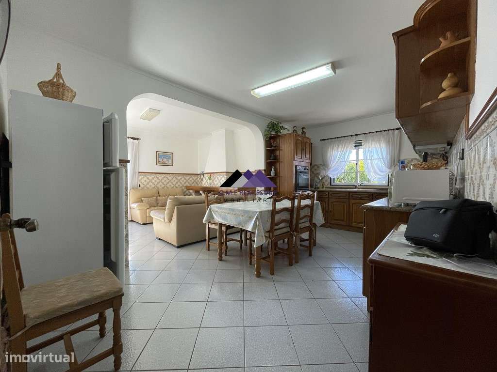 Moradia T3 c/ Piscina e Garagem-25