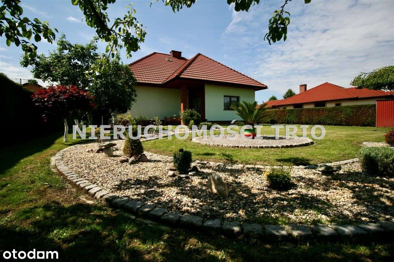 Komfortowy dom z ogrodem-2