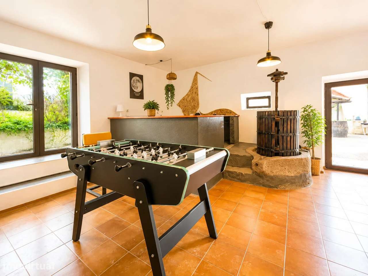 Quinta com Moradia T4 em Pedra, História e Natureza em Harmonia em Arc-11