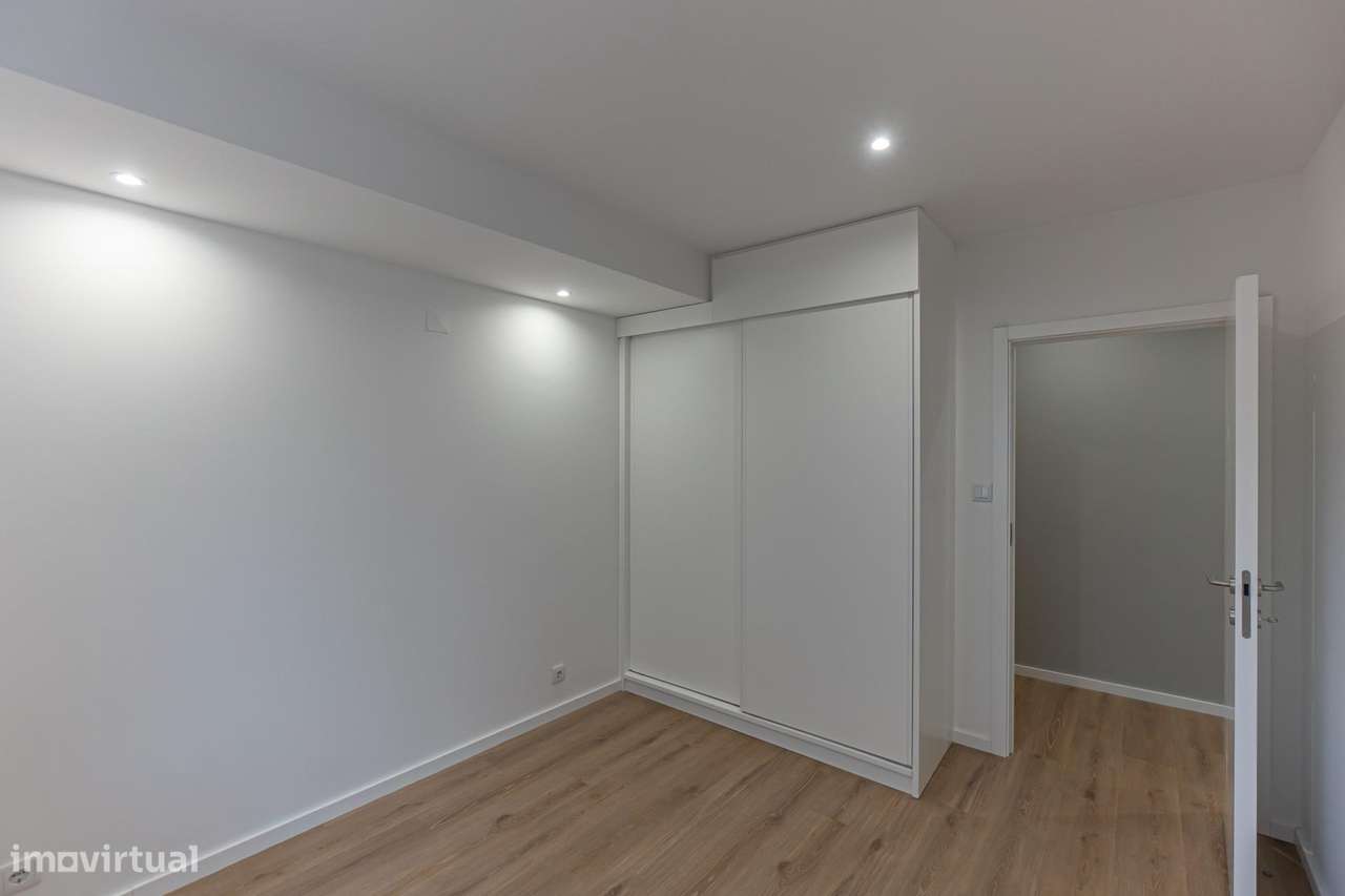 Apartamento T3 renovado | Bonfim, Porto | 105 m2-10