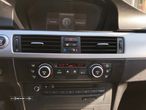 BMW 318 d Touring Dynamic - 15