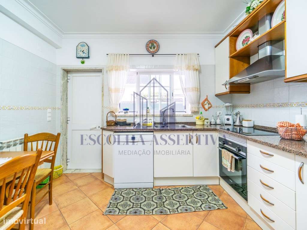 Elegância e Exclusividade na Aroeira - Moradia com Piscina, Jardim ...-6