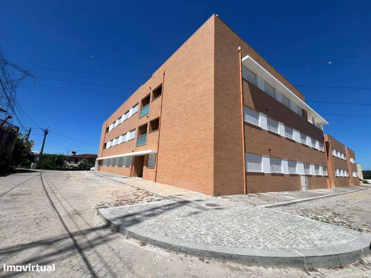 Apartamento T2 - Excelentes áreas - Perto da CESPU-15