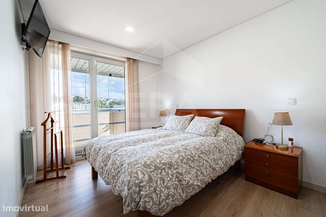 T2 no centro da cidade com vista MAR e cidade!-15