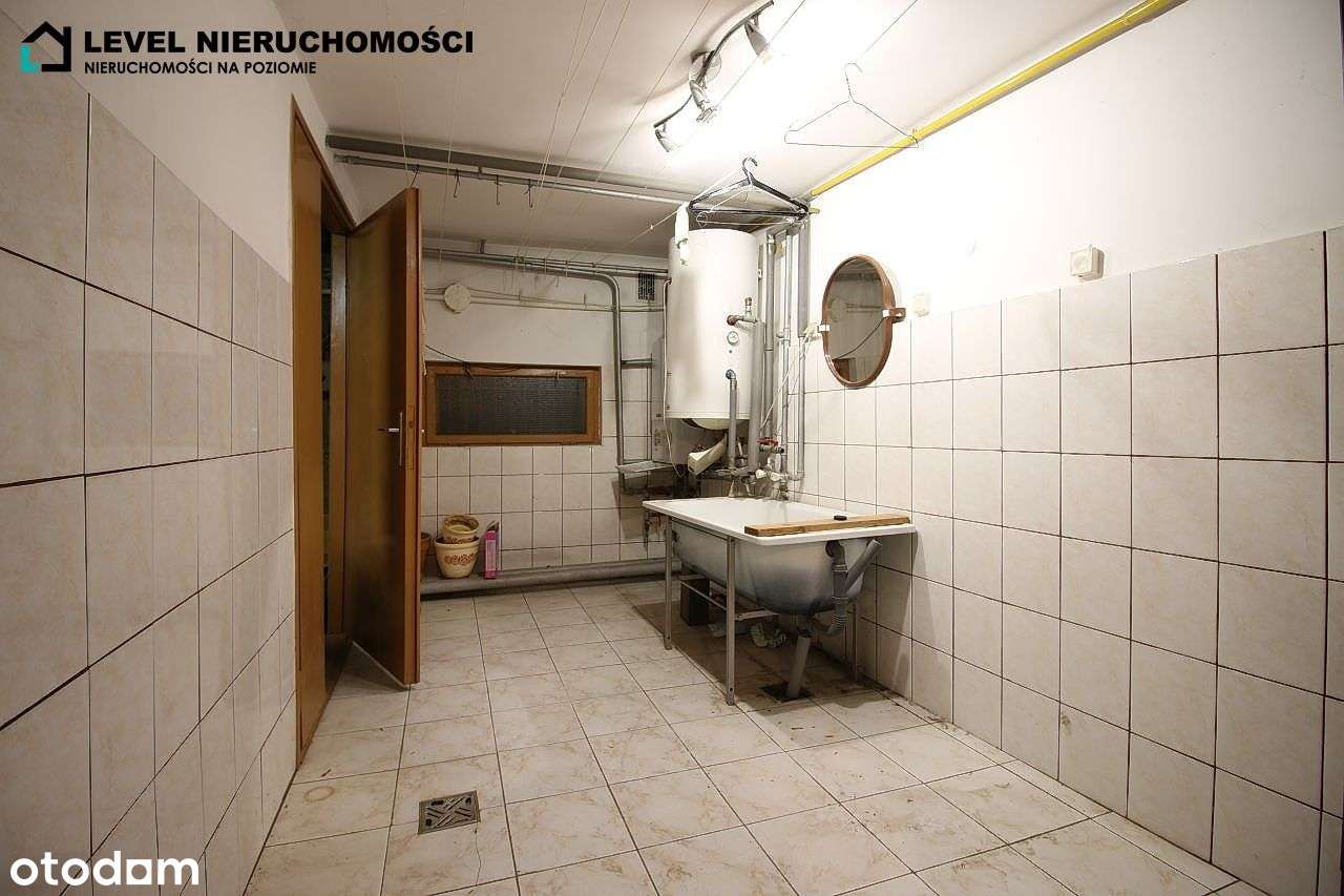 Dom w środku miasta-17