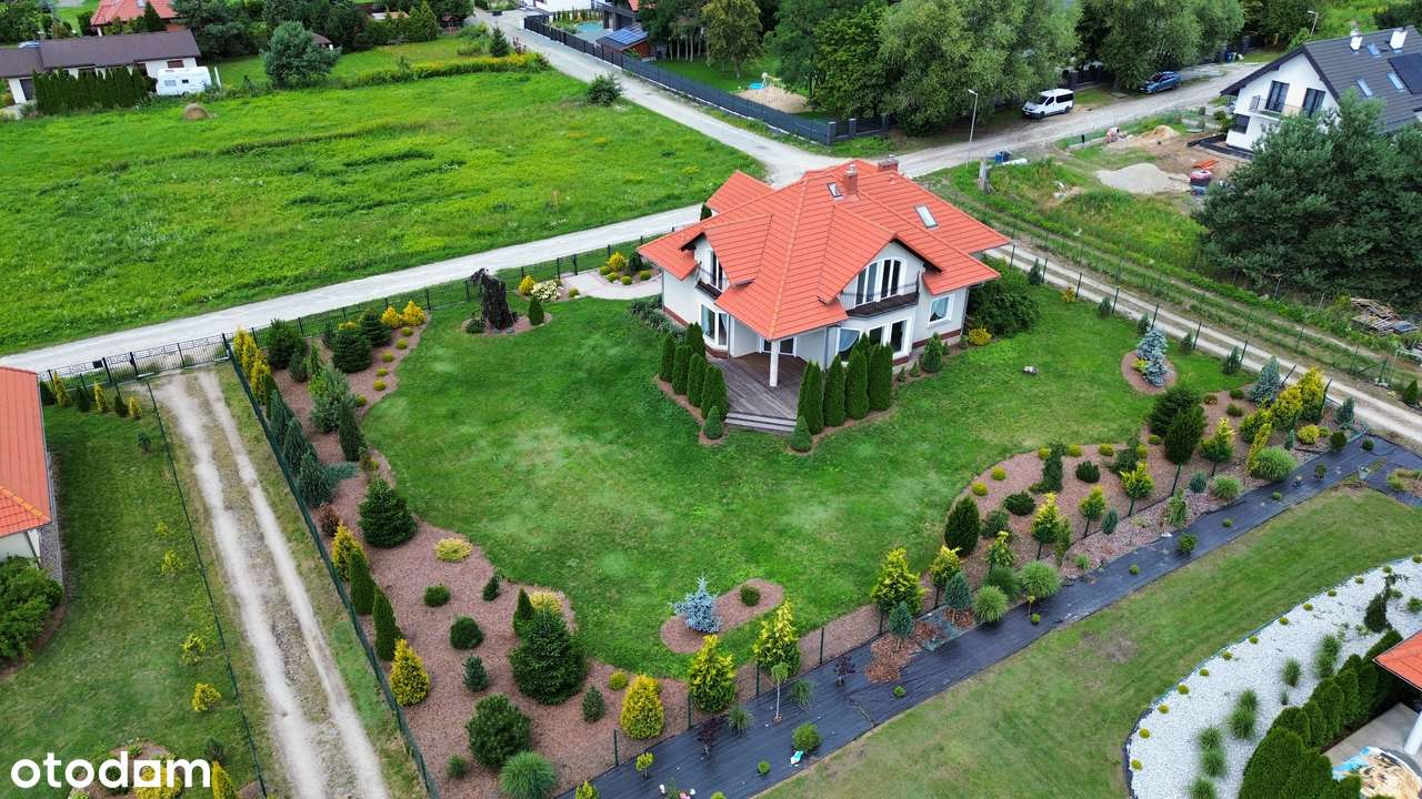 Willa  w Wiszni Małej z pompą ciepła Junkers i odwiertami 3×100 m-17