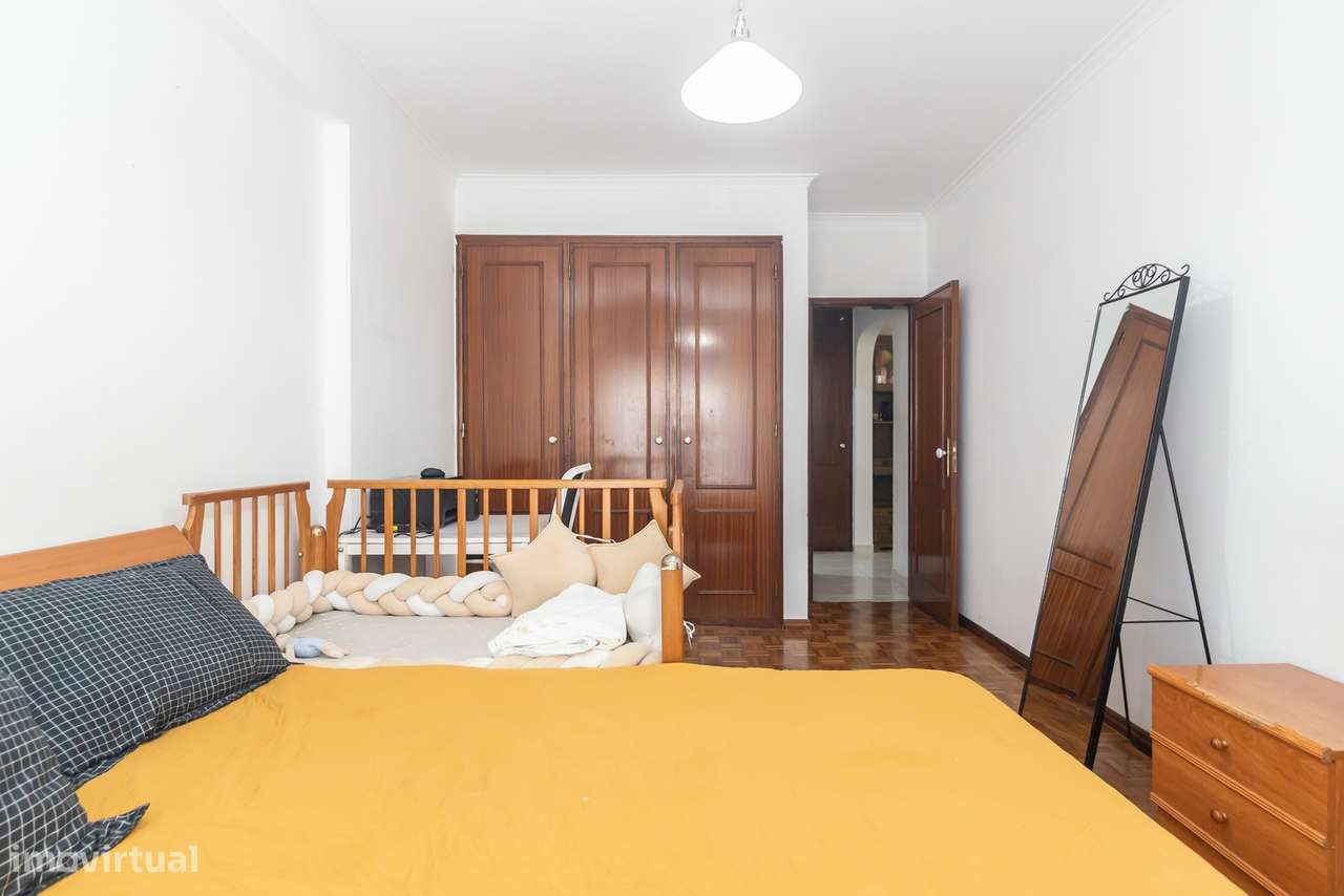 O lugar perfeito para começar uma nova vida – T1 no coração de Massamá-26