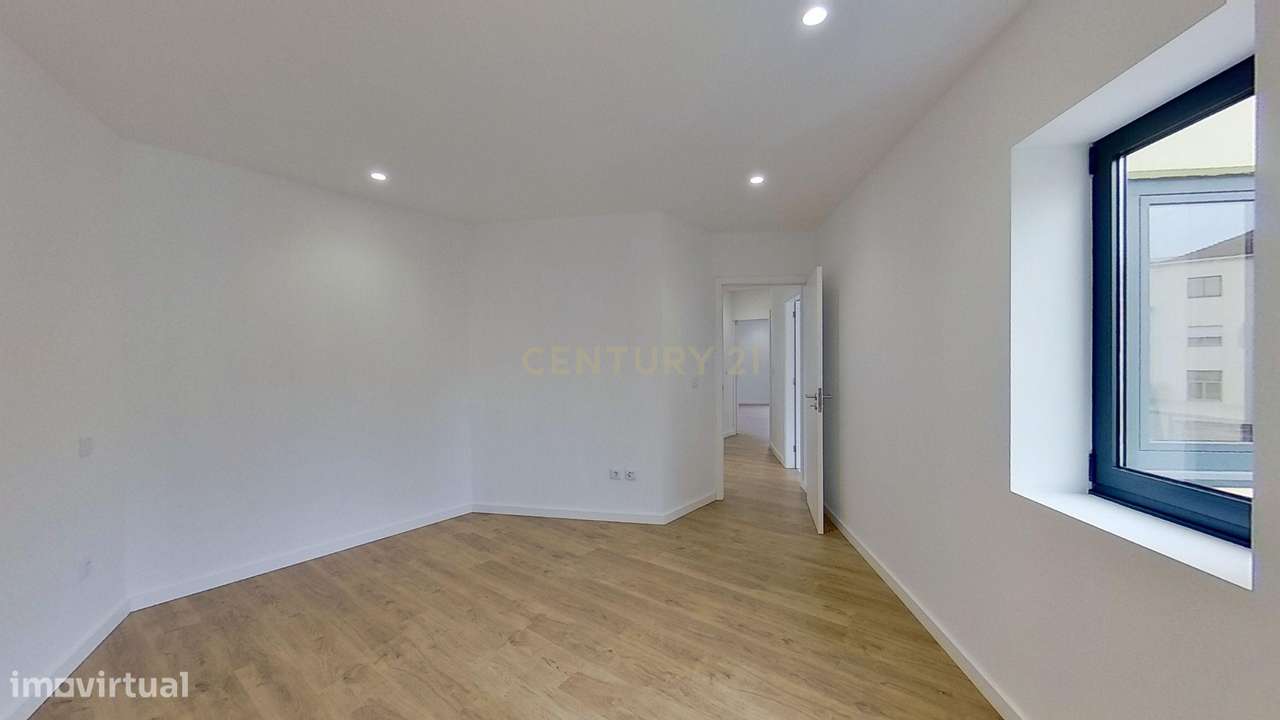 ARRENDA-SE APARTAMENTO T2+1, ZONA CONSTITUIÇÃO/BOAVISTA – PORTO - Grande imagem: 5/38