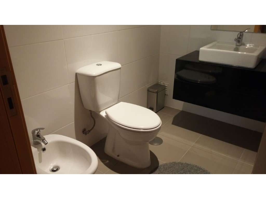 Apartamento T 2, 2 wcs, 6 Pessoas Condomínio fechado a 5 minutos a ...-8