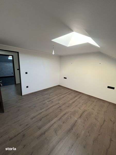 Casa parter + mansarda - Imagine principală: 4/8