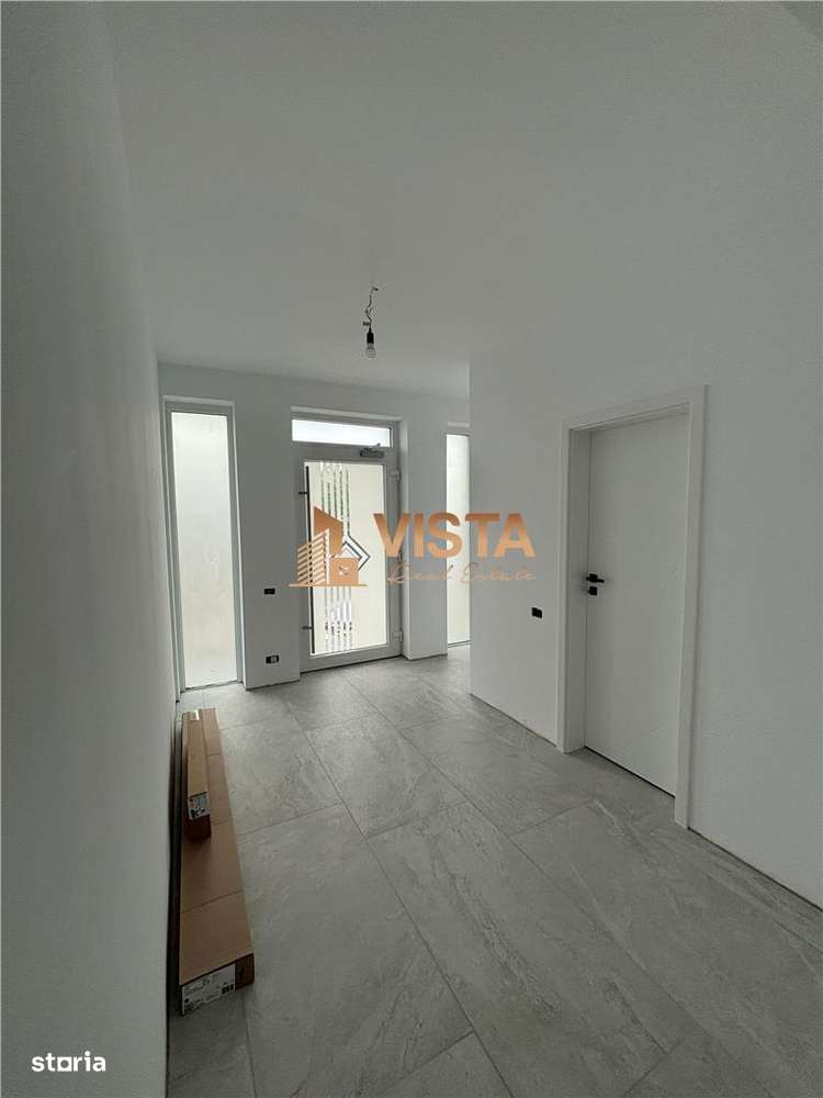 Casa Premium, 4 camere, 500 mp teren, toate utilitatile, Sanpetru-Harm - Imagine principală: 4/14