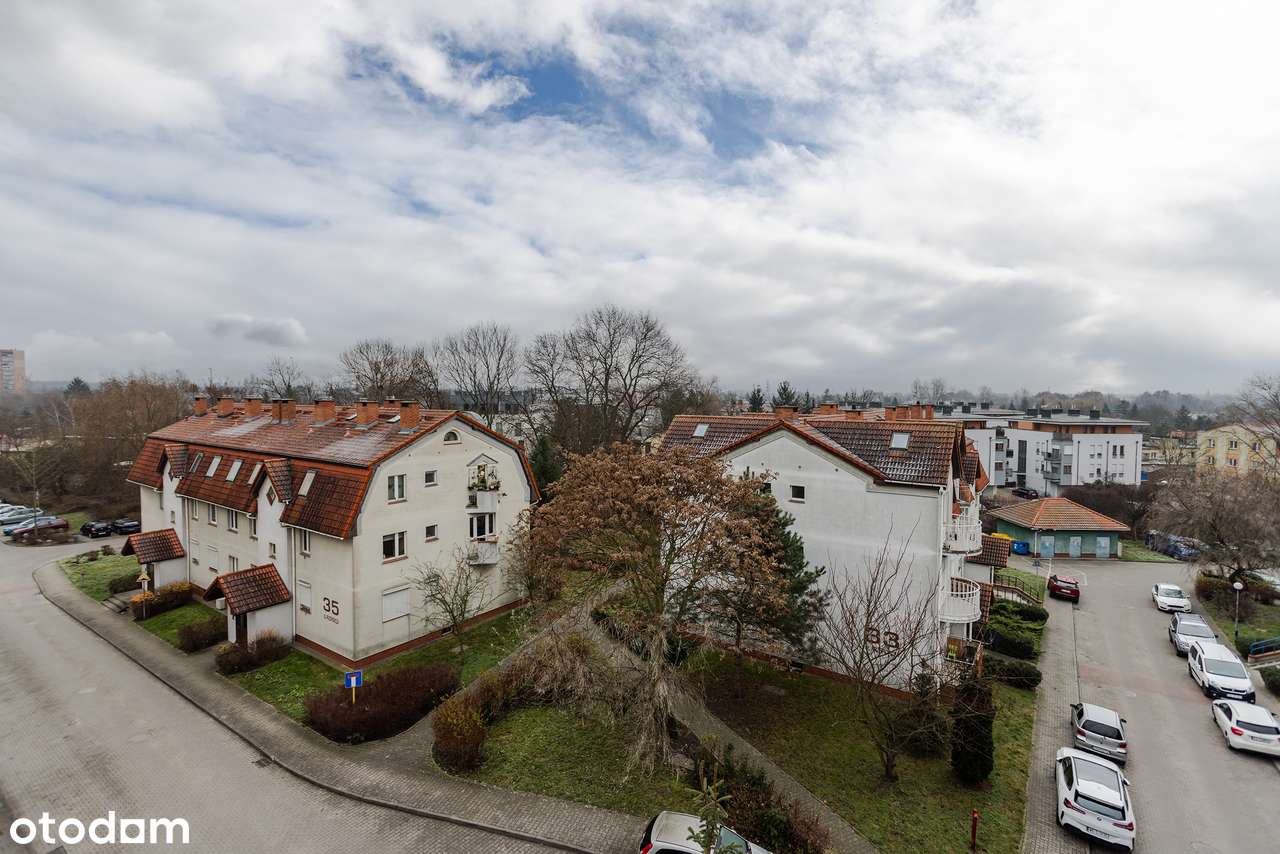 WYJĄTKOWA OKAZJA! Komfortowe 2 pokojowe. Oddzielna kuchnia + Strych!-11