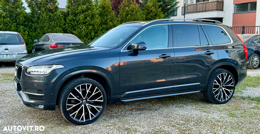 Volvo XC 90 D5 AWD Momentum - 3