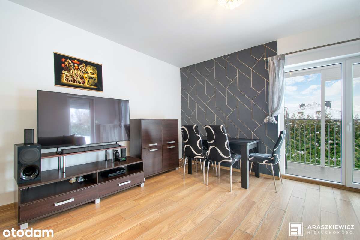 USTAWNE 2-pokojowe M z balkonem i miejscem parkingowym z 2016 r.!-5