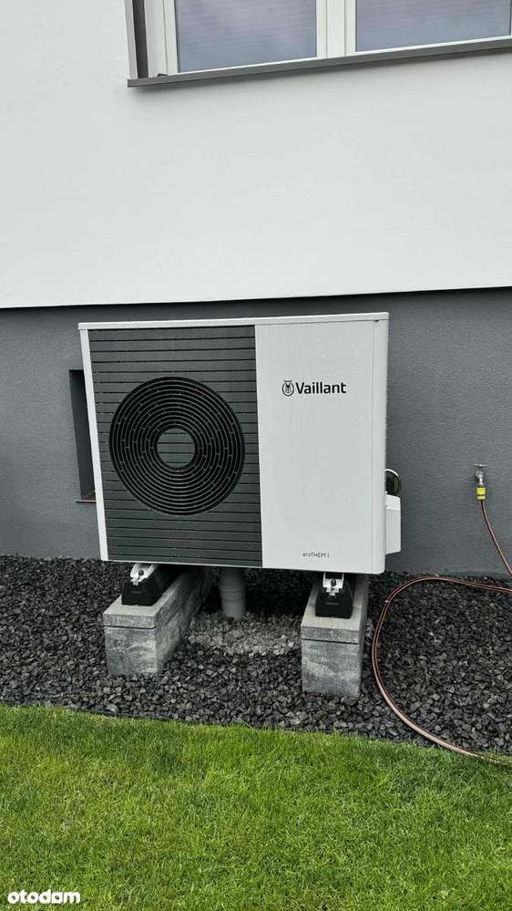 Nowoczesny, energooszczędny dom z fotowoltaiką i garażem - Pełny obrazek: 5/17