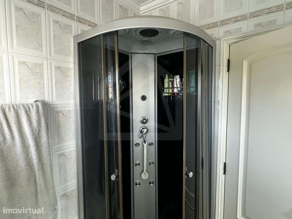 Moradia Isolada T3 em Escapães-22