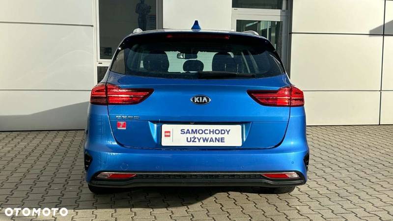 Kia Ceed - 7