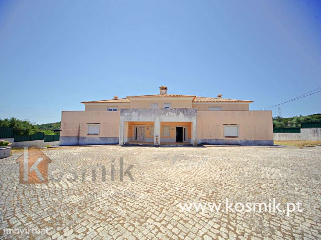 Moradia bifamiliar de Luxo para recuperar V5 + V5 :: Bucelas - Lour...-30