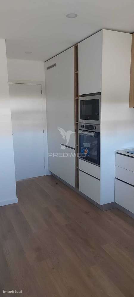 T4- URB. RAINHA CLAUDIA - ELVAS - Grande imagem: 4/13