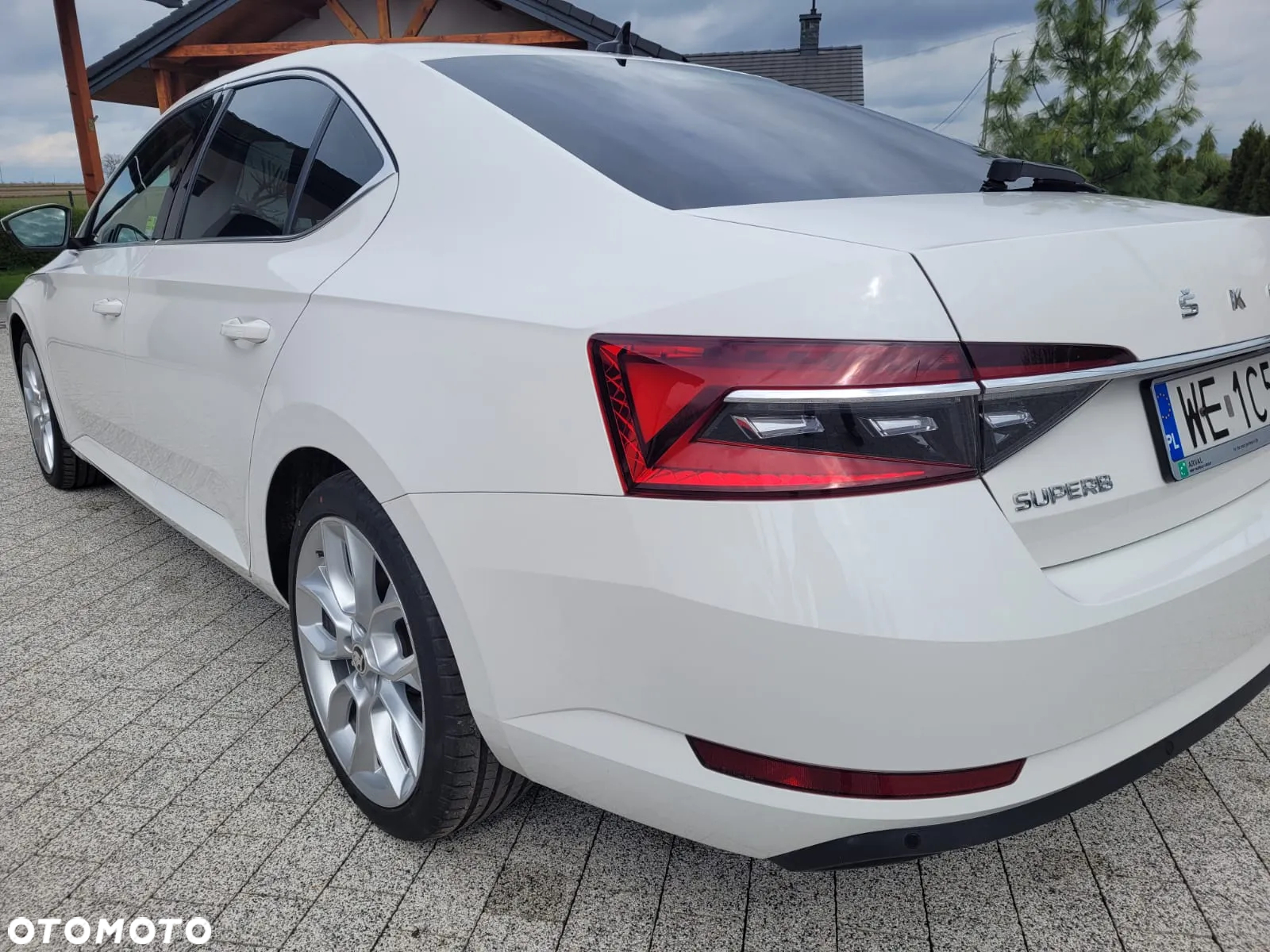 Skoda Superb 2.0 TSI Ambition DSG - 16